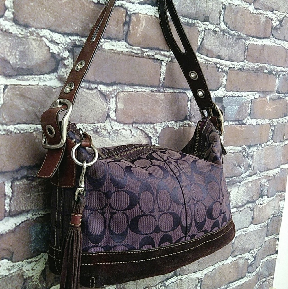 Designer coach shoulder bag.